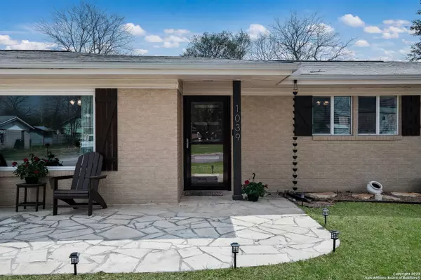 1039 Seidel St, New Braunfels, TX 78130