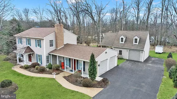 4 EMERALDEW LN, Dillsburg, PA 17019