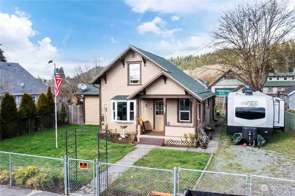 421 Hardefeldt ST SE, Orting, WA 98360