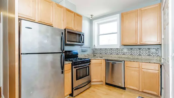 1839 N MONTICELLO AVE #2W, Chicago, IL 60647