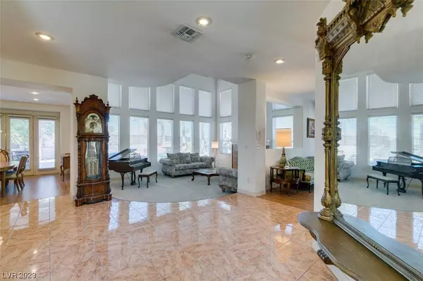 81 Laura Kay Street, Las Vegas, NV 89110