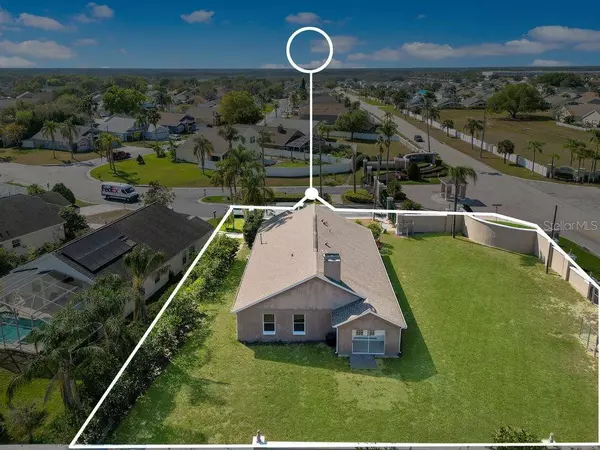 100 LADY DIANA DR, Davenport, FL 33837