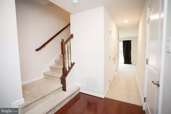 102 BENFORD LN, Beverly, NJ 08010