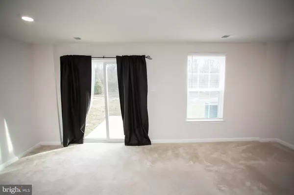 102 BENFORD LN, Beverly, NJ 08010