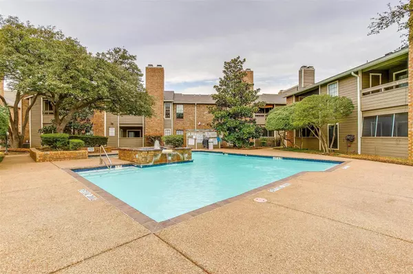 1104 Riverchase Lane #104, Arlington, TX 76011