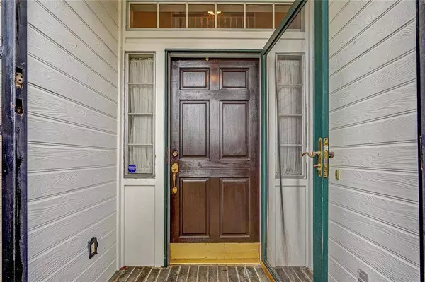 15602 Constitution LN, Friendswood, TX 77546