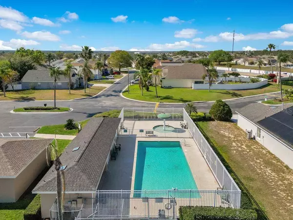 100 LADY DIANA DR, Davenport, FL 33837