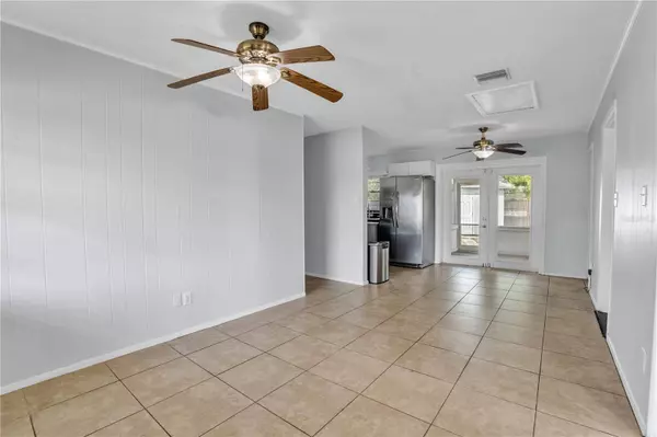 5111 KEMPSTON DR, Orlando, FL 32812