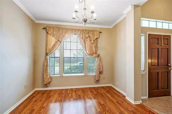 15602 Constitution LN, Friendswood, TX 77546