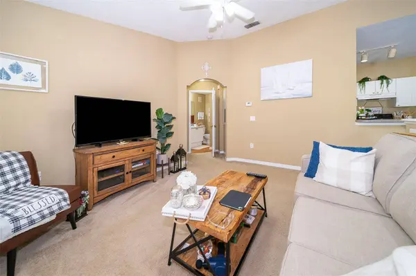 822 GRAND REGENCY POINTE #201, Altamonte Springs, FL 32714