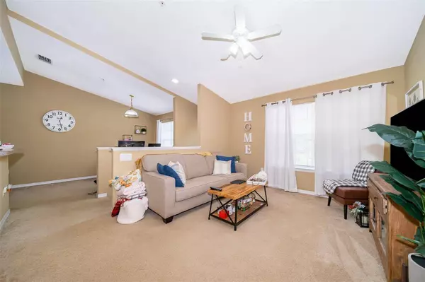 822 GRAND REGENCY POINTE #201, Altamonte Springs, FL 32714