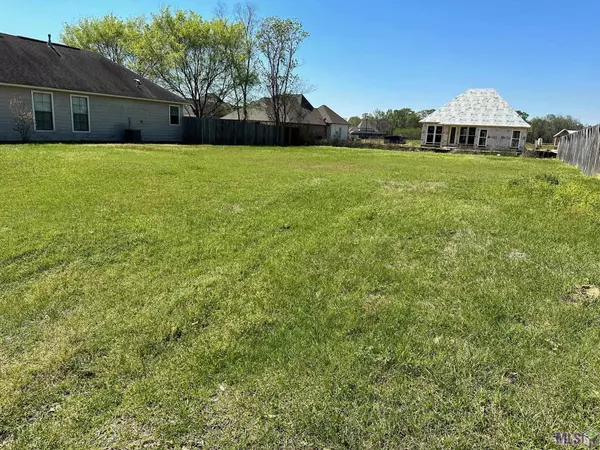 7259 LANDRY DR, Zachary, LA 70791