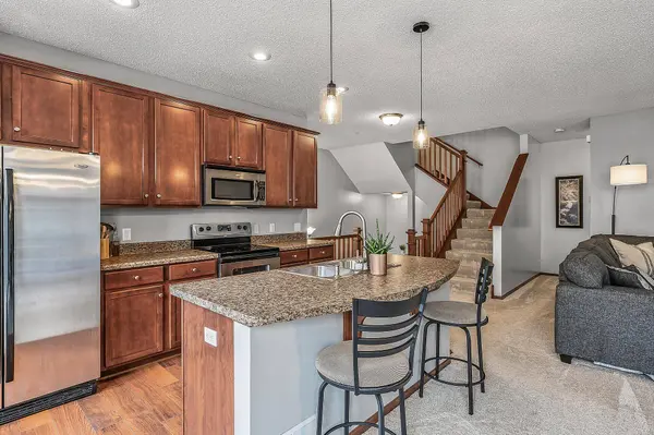 15566 Eagles Nest WAY #0809, Apple Valley, MN 55124