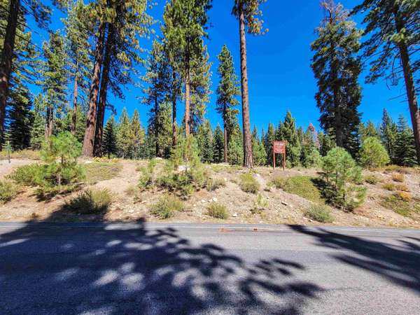 11840 Lamplighter Way, Truckee, CA 96161