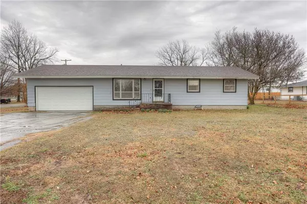 2310 Park AVE, Baxter Springs, KS 66713