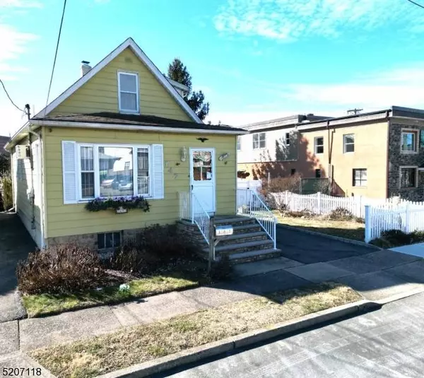 147 Sargeant Ave, Clifton City, NJ 07013