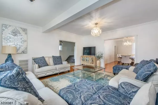 99 Clifton Ave, Clifton City, NJ 07011