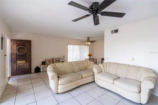 5400 LARCHMONT CT N, Pinellas Park, FL 33782