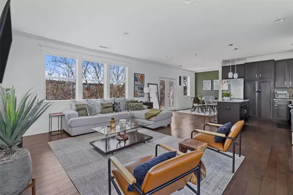 302 Slaughter Avenue, Dallas, TX 75214