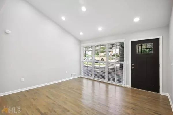 2234 Scotty CIR, Decatur, GA 30032