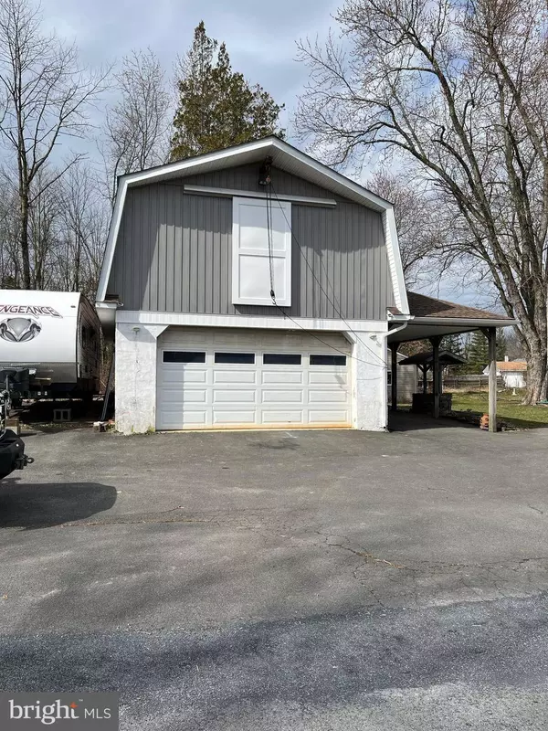 116 W CHERRY RD, Quakertown, PA 18951