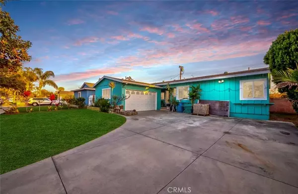 1484 W West AVE, Fullerton, CA 92833