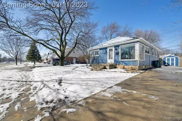 1624 W 11 MILE Road, Berkley, MI 48072