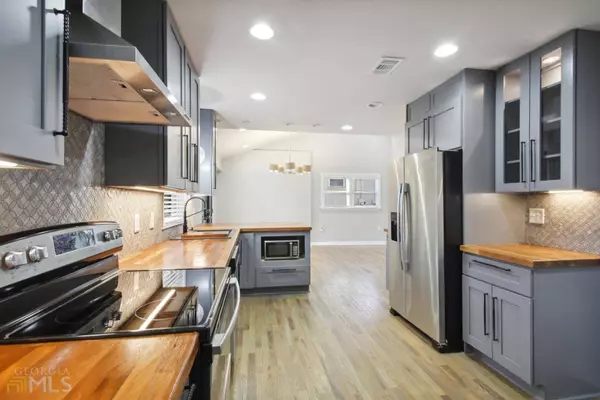 2234 Scotty CIR, Decatur, GA 30032