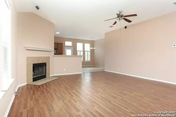 3730 COLUMBIA DR, Cibolo, TX 78108-2288