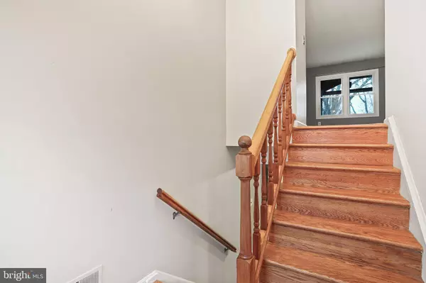 2019 LABRADOR LN, Vienna, VA 22182