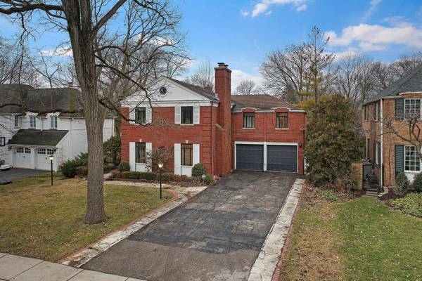 924 Forest Glen DR W, Winnetka, IL 60093