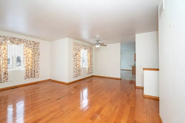 1268 Park Place CT #1268, Crest Hill, IL 60403