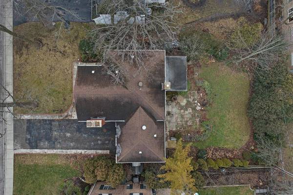 924 Forest Glen DR W, Winnetka, IL 60093