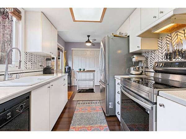 12799 SE 24TH AVE, Milwaukie, OR 97222