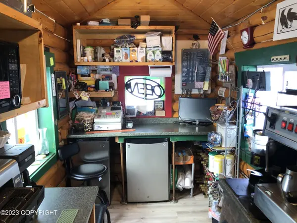 31044 Parks HWY, Willow, AK 99688