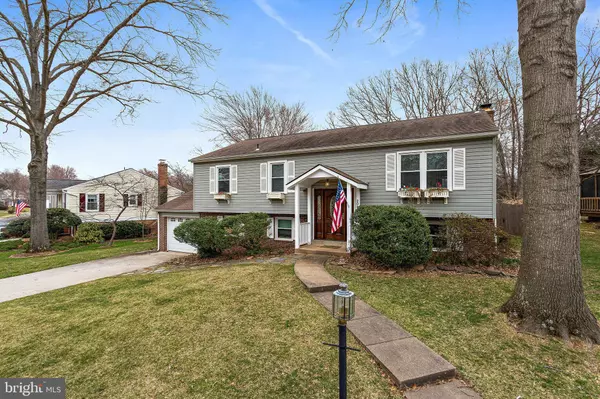 2019 LABRADOR LN, Vienna, VA 22182