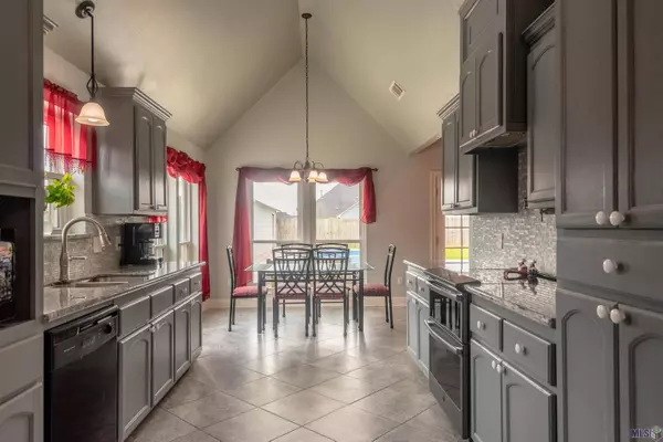 41447 WATERSTONE AVE, Prairieville, LA 70769