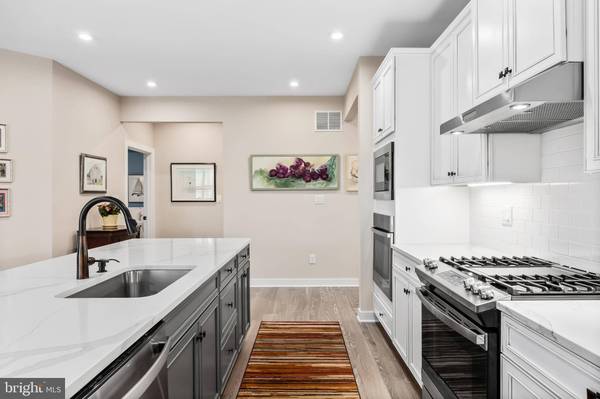 331 HIDDEN ACRES LN, Moorestown, NJ 08057