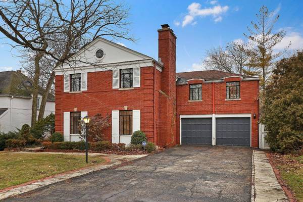 924 Forest Glen DR W, Winnetka, IL 60093