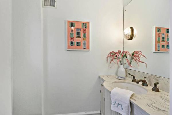 924 Forest Glen DR W, Winnetka, IL 60093