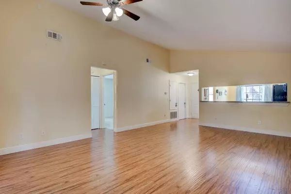 678 ASCOT CIR, Orlando, FL 32825