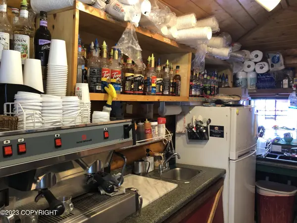 31044 Parks HWY, Willow, AK 99688