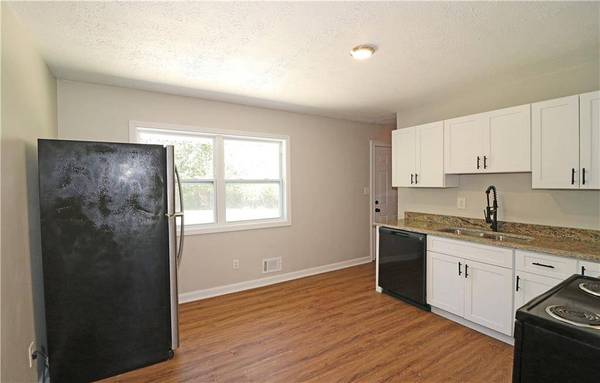 9000 Cornell DR, Jonesboro, GA 30238