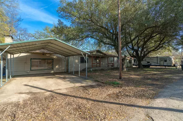 10083 Navajo, Quinlan, TX 75474