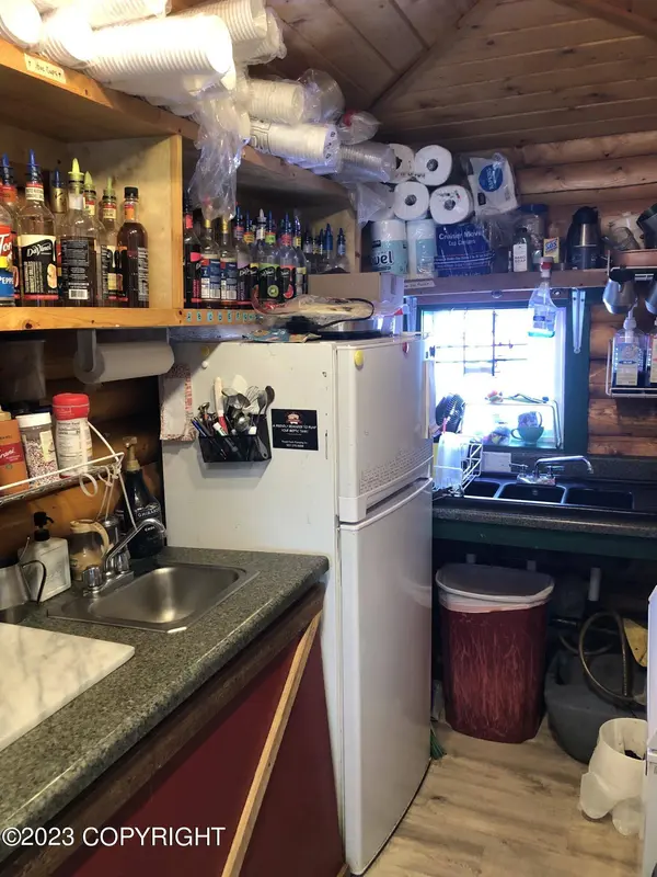 31044 Parks HWY, Willow, AK 99688