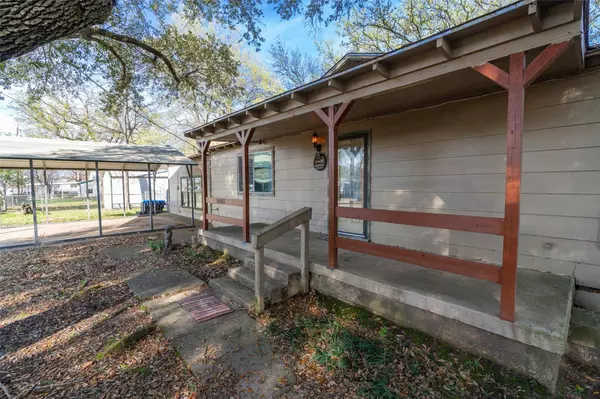 10083 Navajo, Quinlan, TX 75474