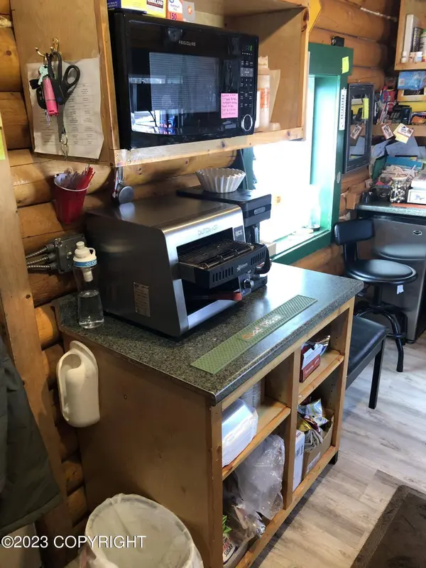 31044 Parks HWY, Willow, AK 99688