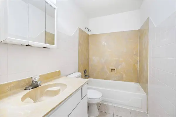 2301 EDENBORN AVE #611, Metairie, LA 70001