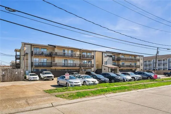 2301 EDENBORN AVE #611, Metairie, LA 70001