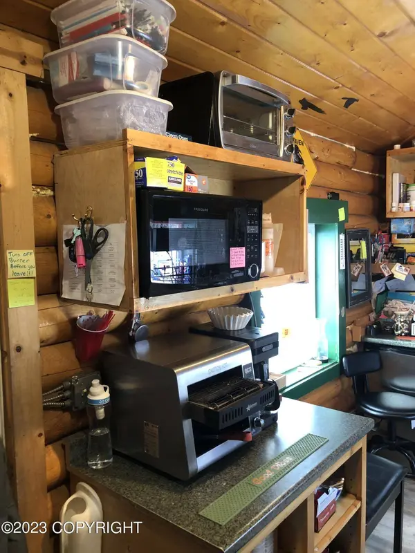 31044 Parks HWY, Willow, AK 99688